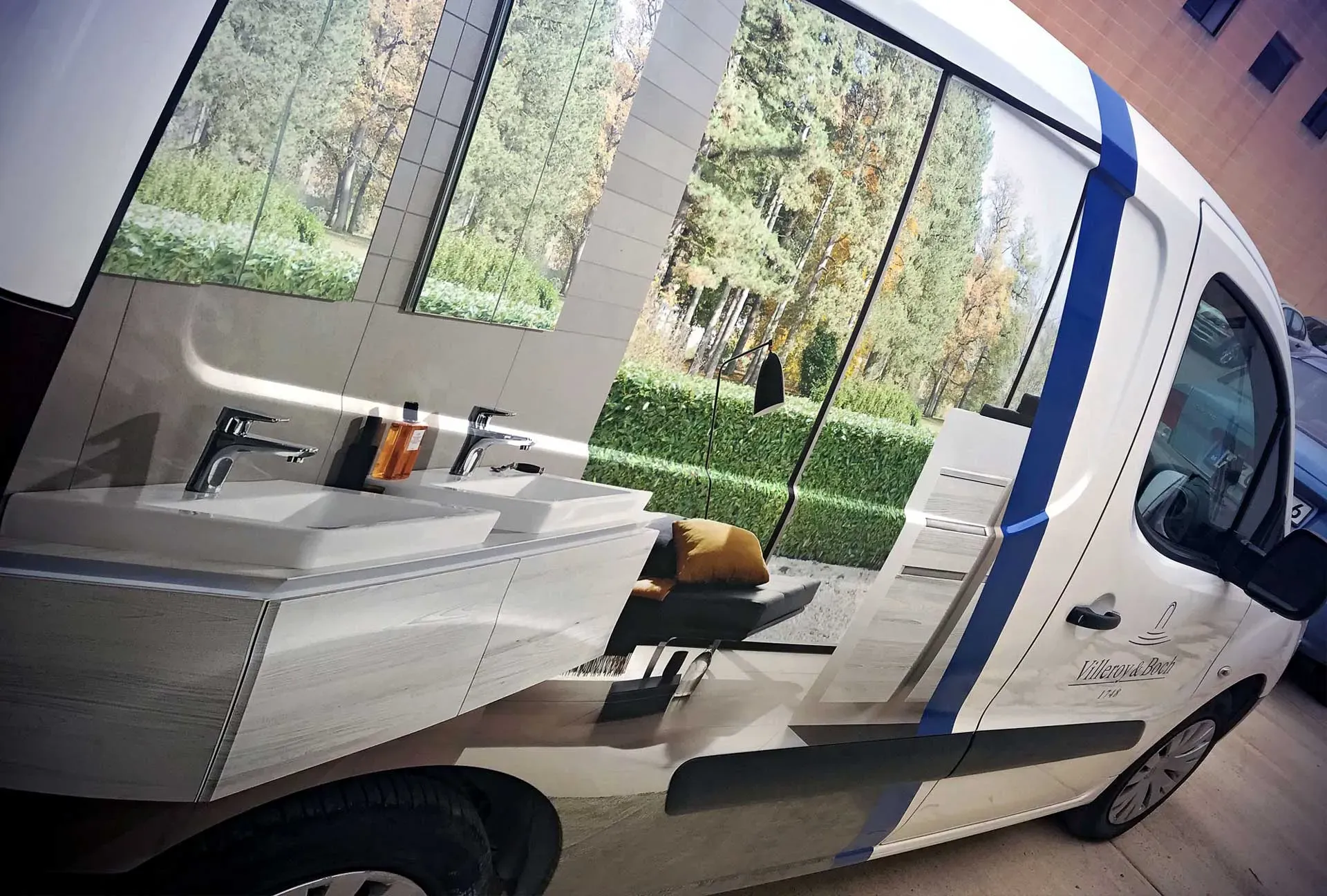 Bathroom Design Van — vehicle wrapping by Delta Media Services