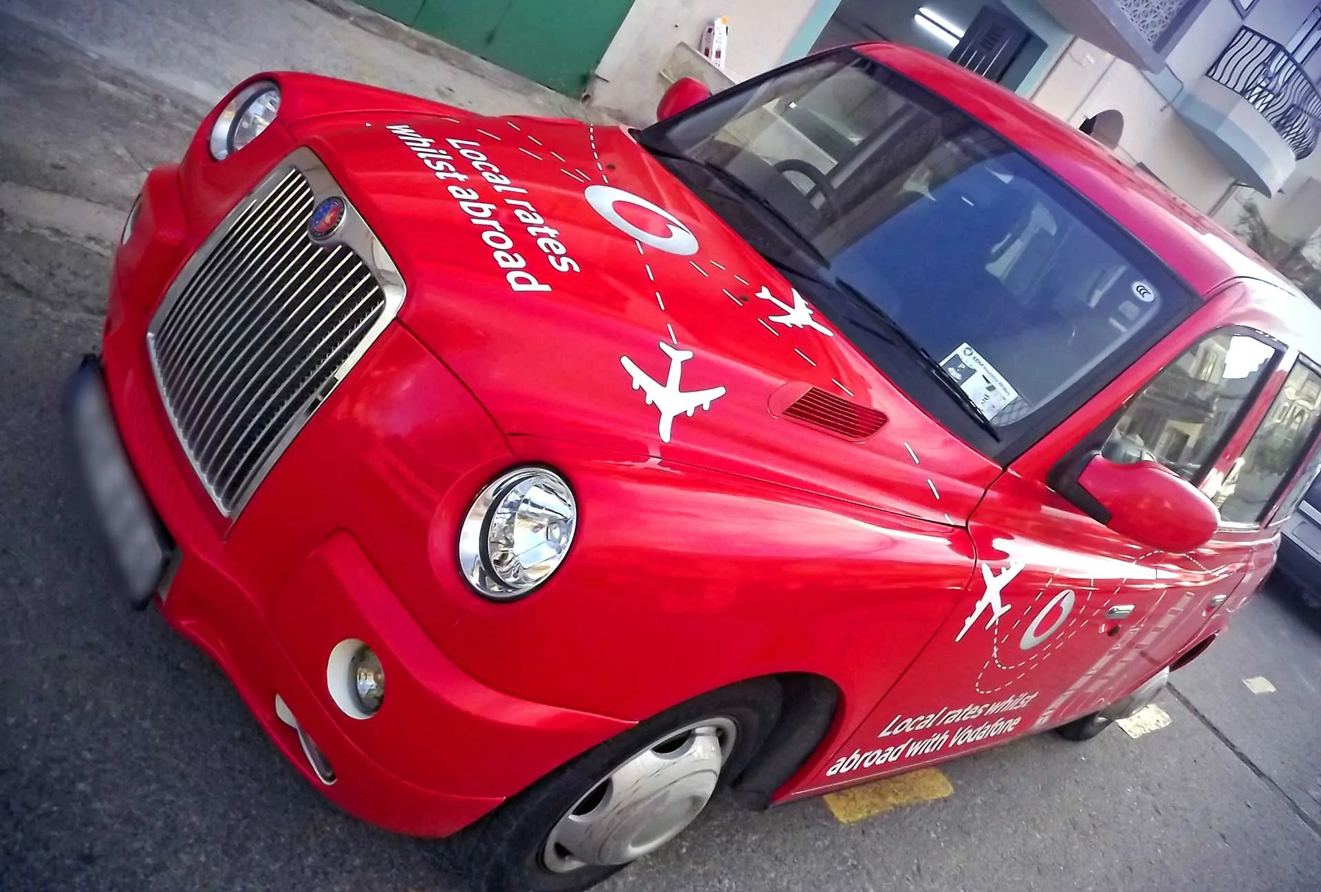 Vodafone Car — vehicle wrapping by Delta Media Services